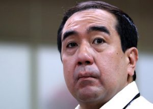 Comelec chairman Andres Bautista hold a press briefing at the Comelec building in Intramuros Manila yesterday and denies all the allegation of his wife.(photo by ali vicoy)