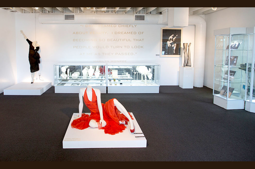 Marilyn Monroe dress, naibenta ng $50,000