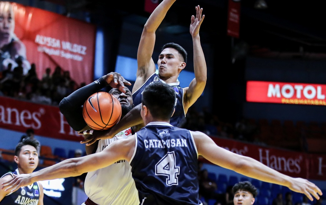 UAAP: Adamson Falcons, muling maglalayag