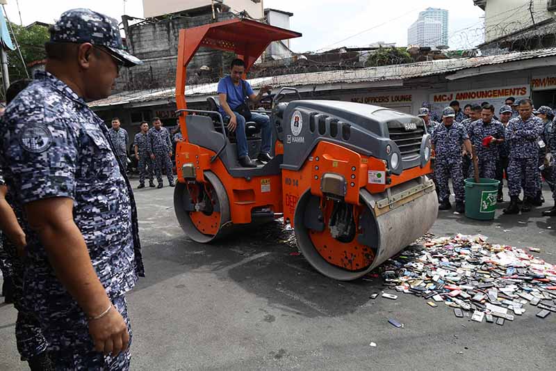 Kontrabando sa Manila City jail, dinurog