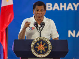 Listahan ng mga sisibakin, iniwan ni Digong