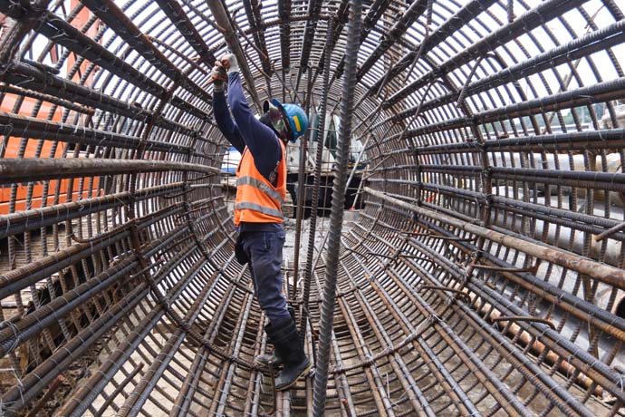 P710 dagdag sa suweldo, ipinetisyon