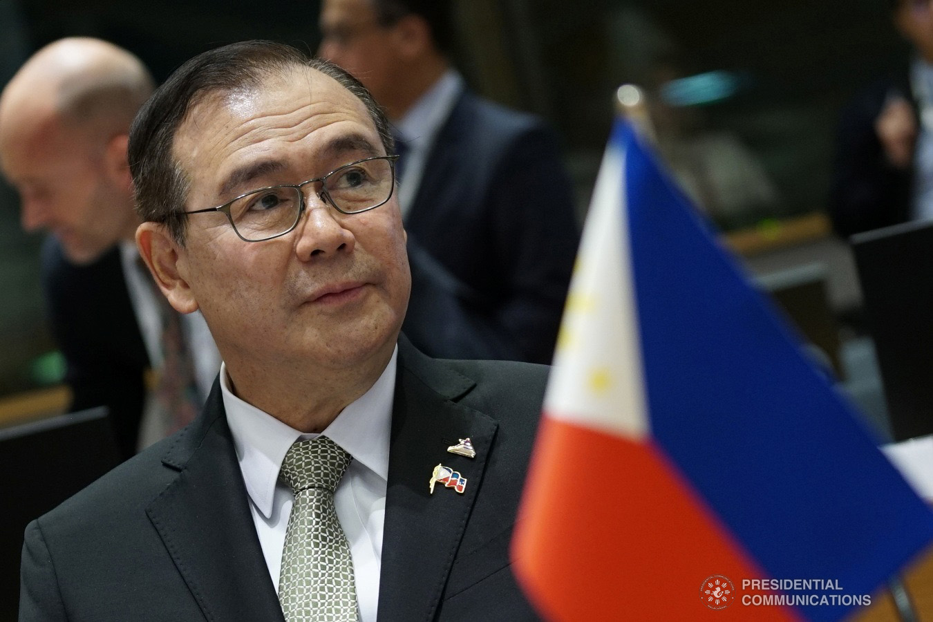 1,000 Pinoy sa Libya, lumikas na kayo! &mdash;DFA Chief
