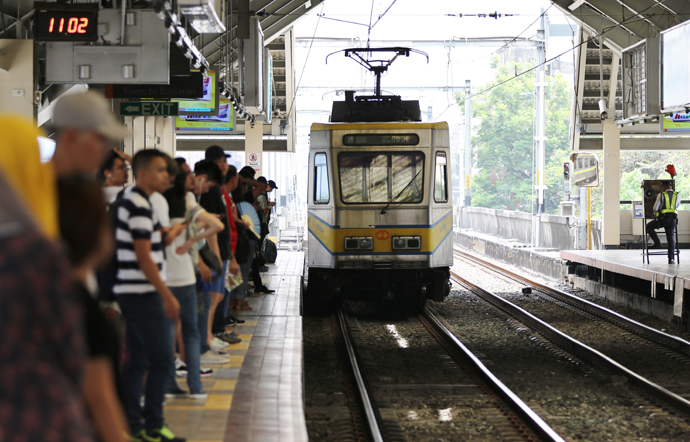 LRT-1, nagkaaberya sa class opening