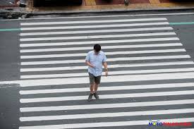 Baguio: CP habang naglalakad, bawal