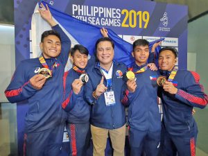 UMUKIT ng kasaysayan sa 30th Southeast Asian Games ang mayuming si Agatha Wong, gayundin ang Team Arnis, na pinangangasiwaan ni Sen. Migz Zubiri sa mainit na kampanya ng Team Philippines sa biennial meet. (RIO DELUVIO)