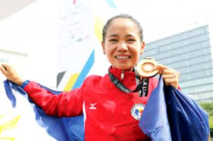 TABAL! Uulit sa women’s marathon.