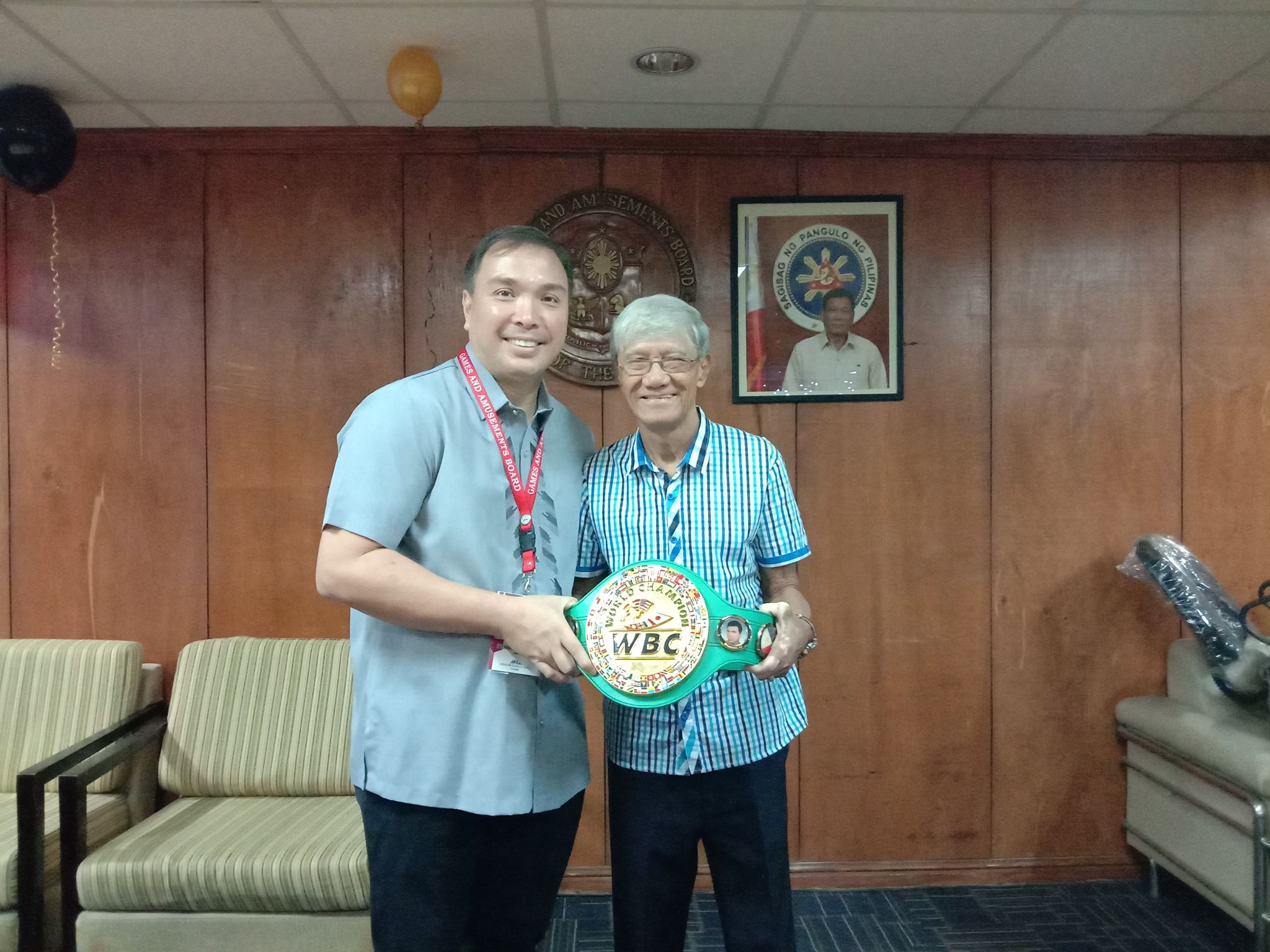 'Wonder Boy' Martin, ‘di pa 'official' na Philippine Champion
