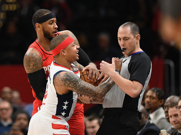 Boston, Memphis at Milwaukee, ratsada sa road game