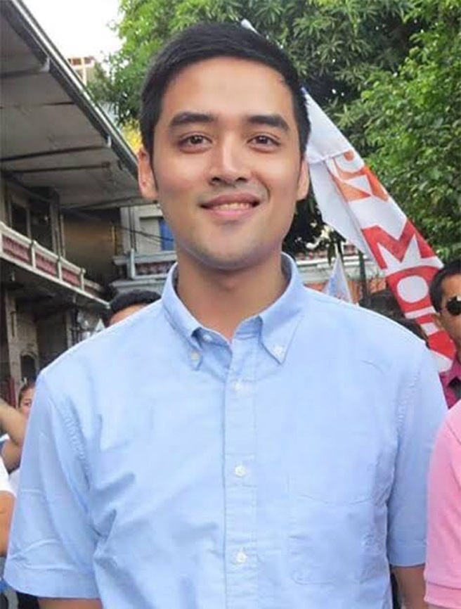 Mayor Vico, naningil ng ‘fees’ sa amang si Vic