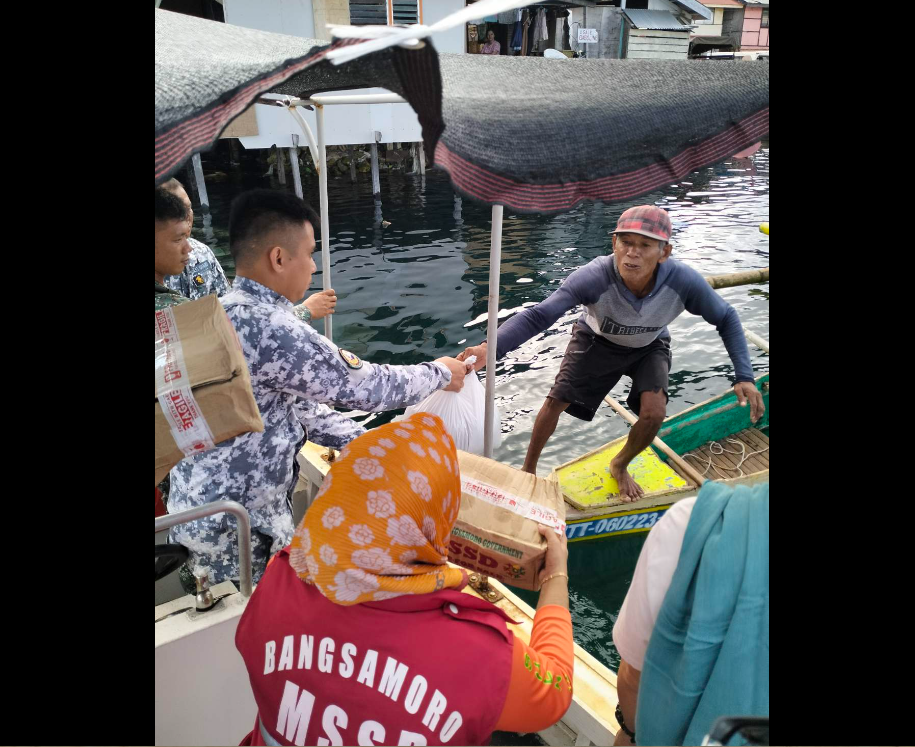 Gov't, namahagi ng food packs sa 250 mangingisda sa Tawi-Tawi