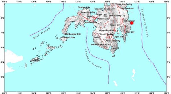 Davao Oriental, niyanig ng magnitude 4.0 na lindol