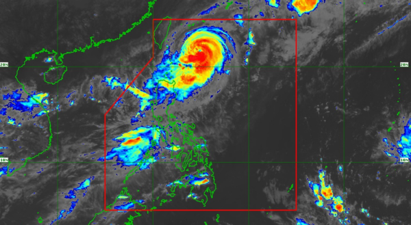 &lsquo;Jenny&rsquo; napanatili ang lakas; Batanes, Signal No. 2 pa rin